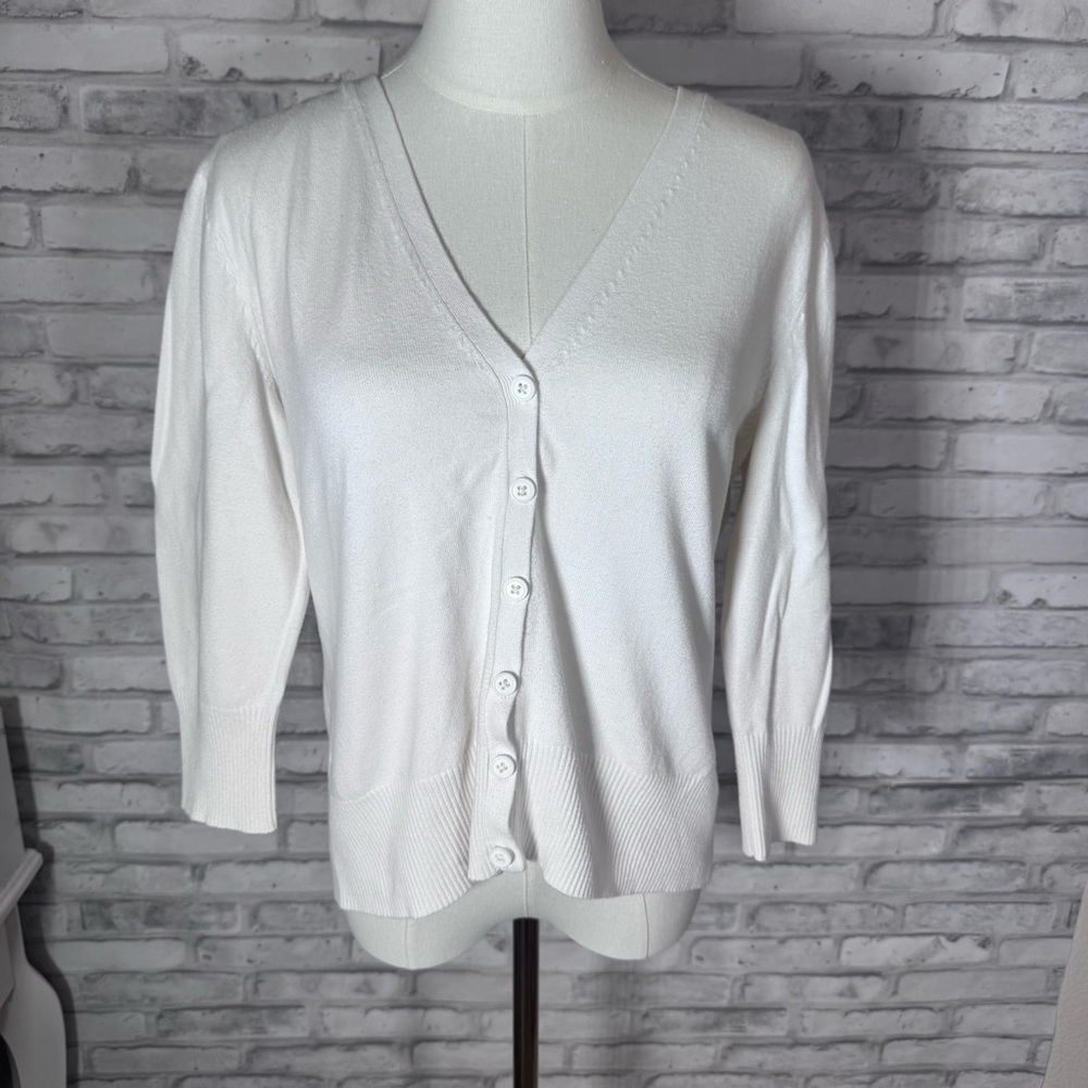 St. John's Bay Classic White V-Neck Light Weight Cardigan Sweater